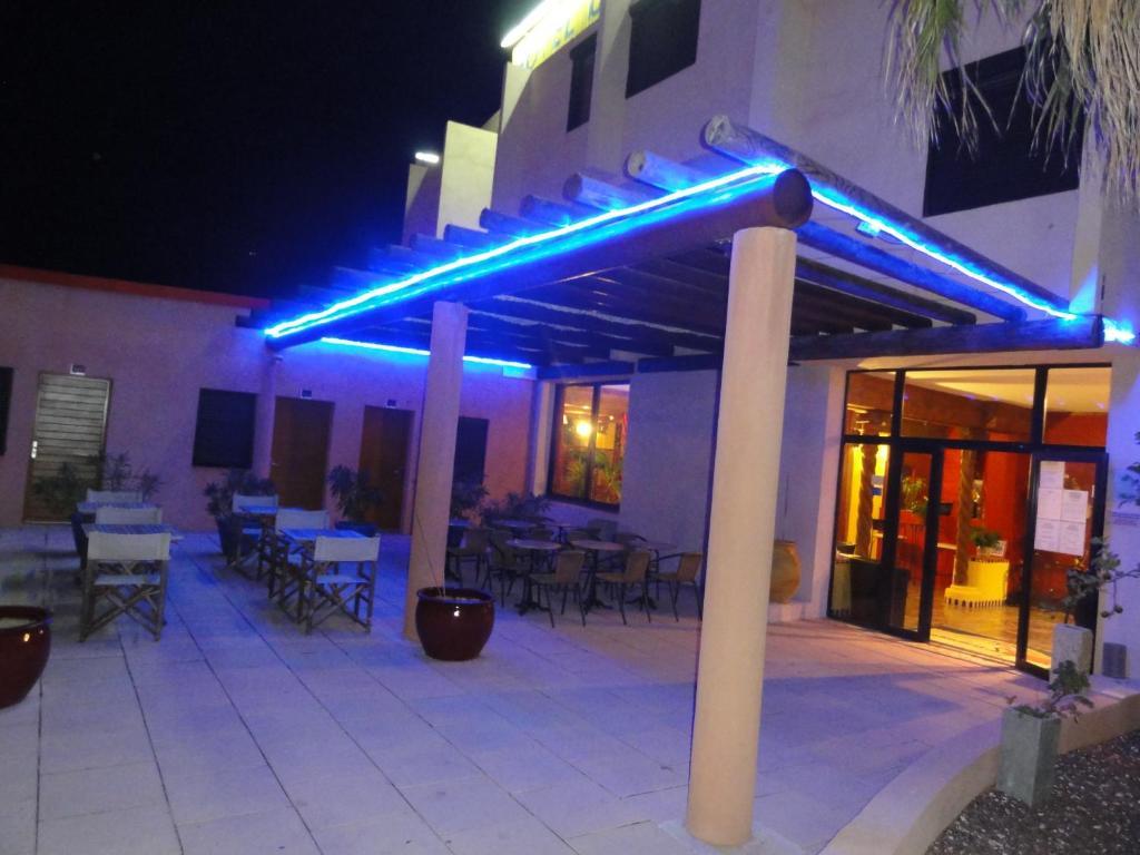 Hotel L'Hacienda Martigues Exterior photo