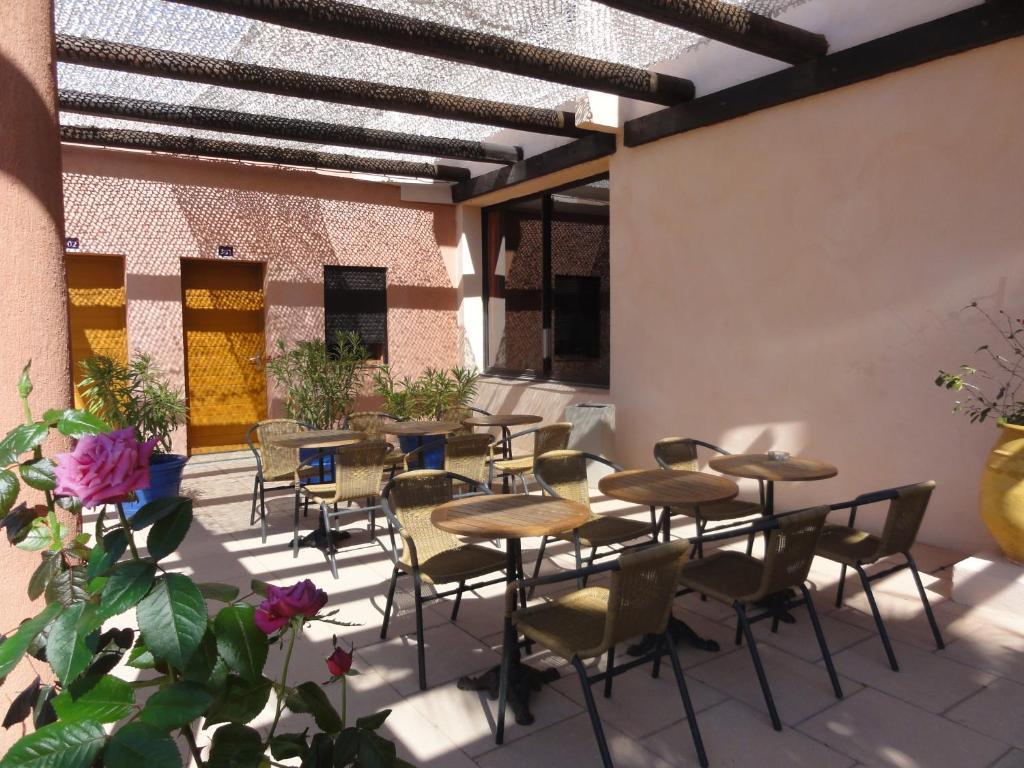Hotel L'Hacienda Martigues Exterior photo